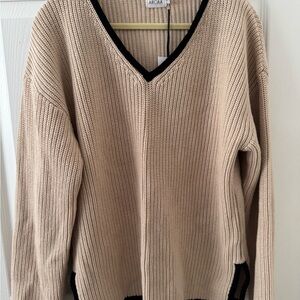 Arca Cream V-Neck Sweater with Black Trim